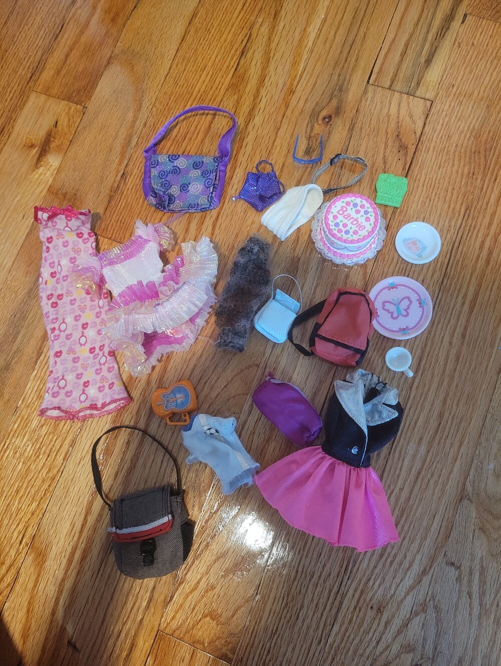 Barbie Clothes And Accessories Bundle